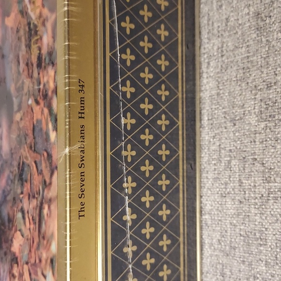 Sealed 1993 MJ Hummel Collectible Metal Tin Stationary Set "The Seven Swabians" - Picture 3 of 7